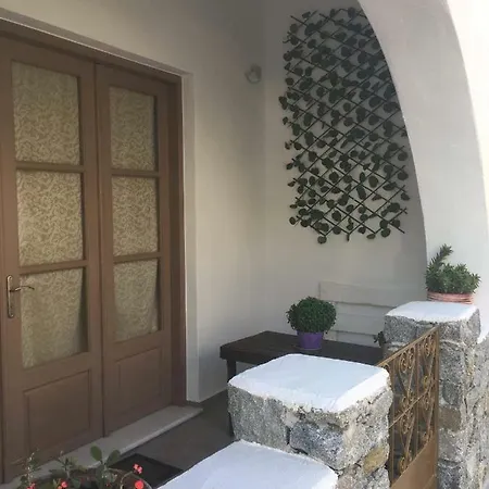 Дом отдыха Spiretas Naxos City